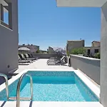 Sa Pogledom Na I Otoke マカルスカ