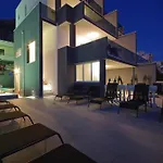 アパート Sa Pogledom Na I Otoke