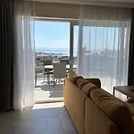 Sa Pogledom Na I Otoke