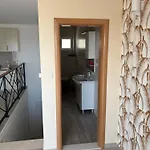 アパート Sa Pogledom Na I Otoke *