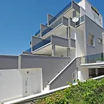 Sa Pogledom Na I Otoke *