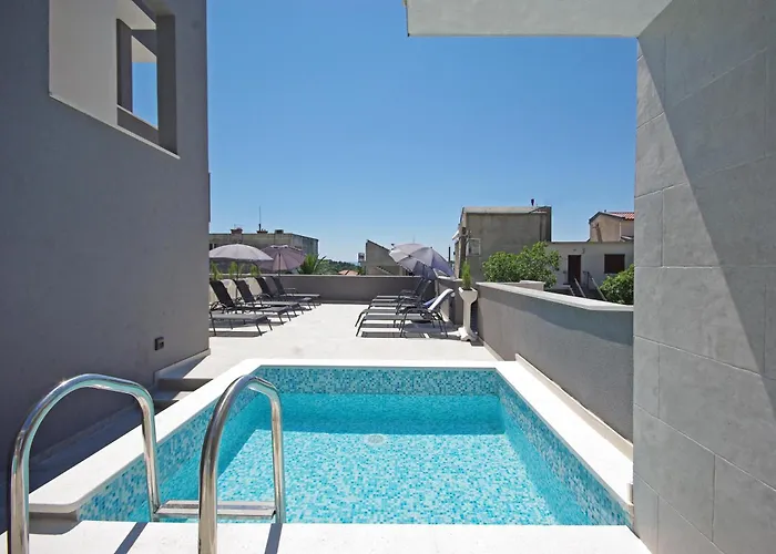 Sa Pogledom Na I Otoke Makarska